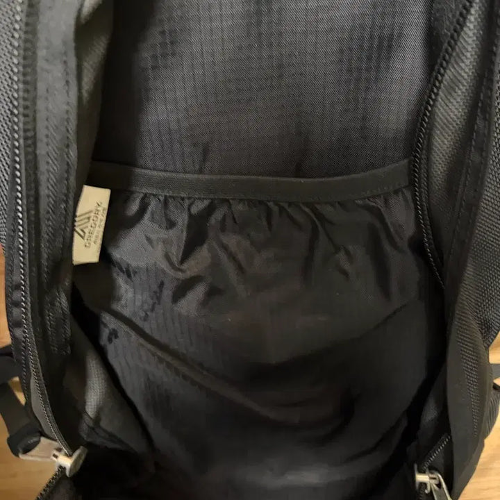 [BUNJANG] Gregory Oliday / 그레고리 올데이