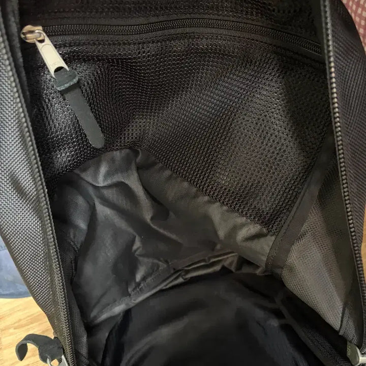 [BUNJANG] Gregory Oliday / 그레고리 올데이