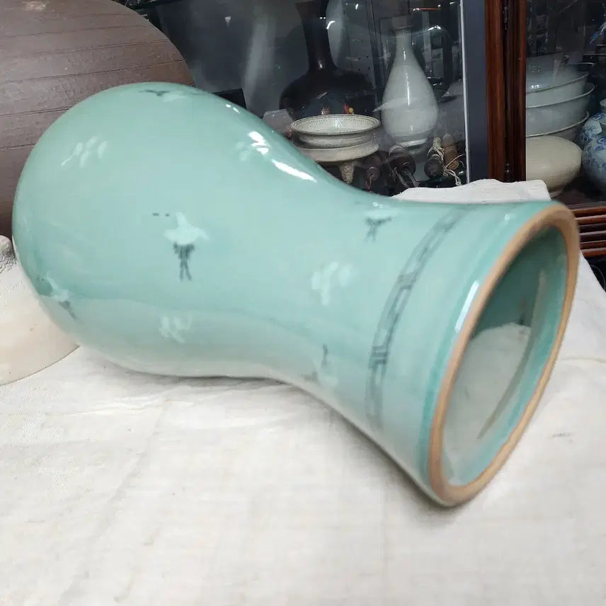 [BUNJANG] Jo Gyeong Jo Bongsu Celadon Porcelain Maebyeong Vase / 조경 조봉수.  운학문 흑백상감 청자매병 도자기