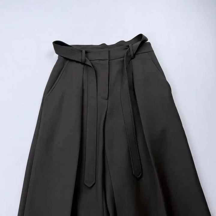 [BUNJANG] RECTO Khaki Brown Belted Slacks / 렉토 카키브라운 벨티드슬랙스