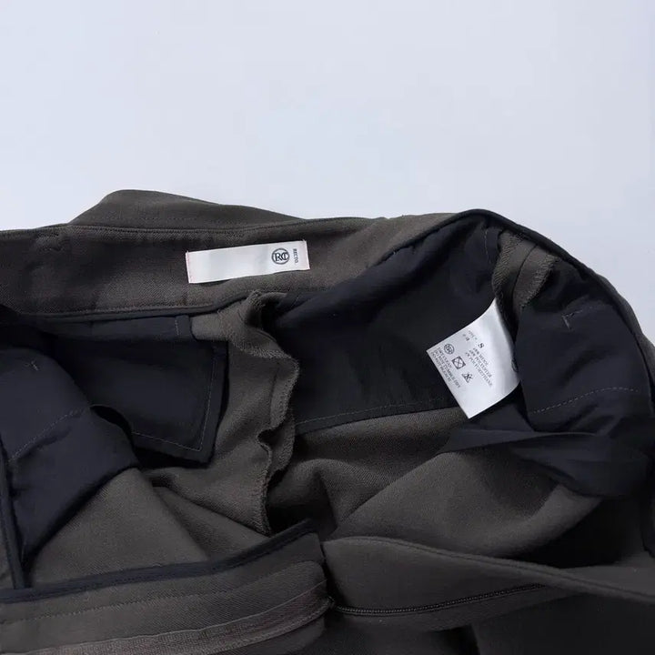 [BUNJANG] RECTO Khaki Brown Belted Slacks / 렉토 카키브라운 벨티드슬랙스