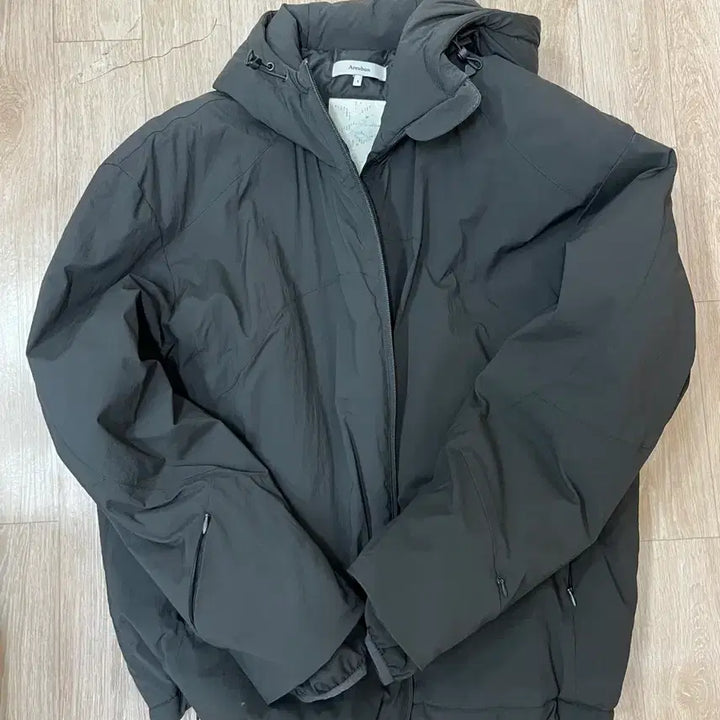 [BUNJANG] Arban Light Shell Padded Jacket Charcoal / 아르반 라이트 쉘 패디드 자켓 차콜