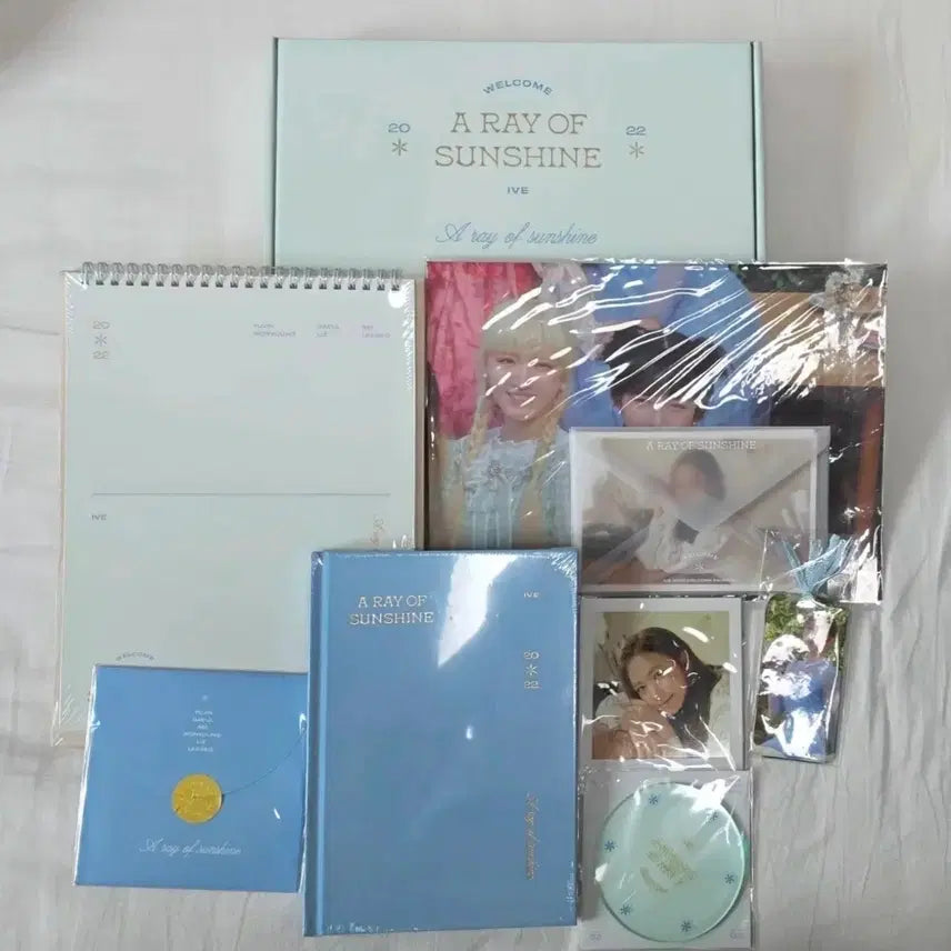 아이브 2022시즌그리팅 유진 가을 레이 원영 리즈 레이 포카 미개봉앨범