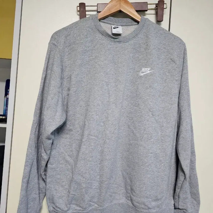 [SOLD OUT] 나이키 클럽 크루  탑(BV26667-063) 100