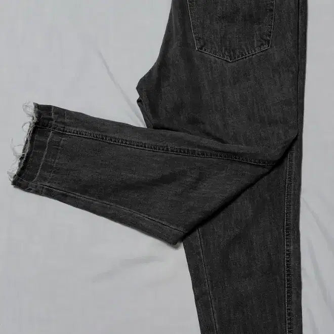 [BUNJANG] Stüssy Japan Vintage Black Denim Jeans (Cut-off Custom) / [S] 스투시 재팬 빈티지 흑청 데님 (컷오프 커스텀)