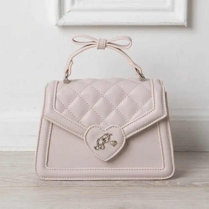 [BUNJANG] Pium Heart Logo Mini Quilted Bag / 피움 하트 로고 미니 퀼팅 백 일브 양산형 스나계