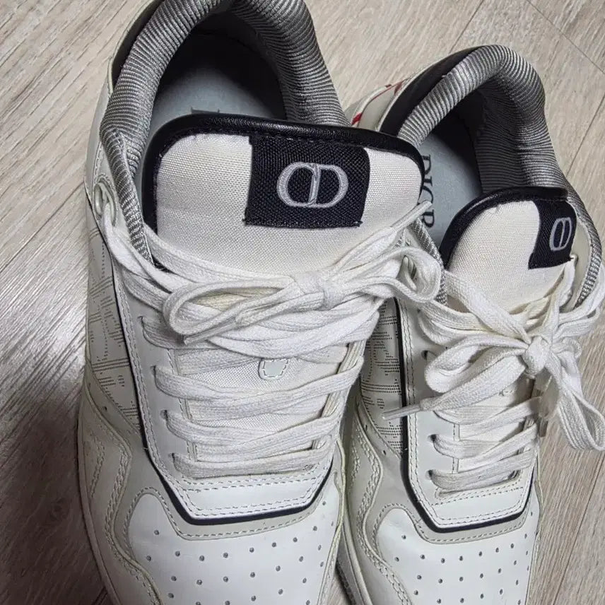 [BUNJANG] Dior CD Logo White Sneakers / 디올 CD 로고 화이트 스니커즈