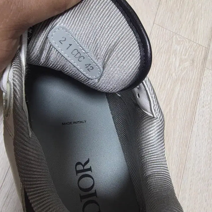 [BUNJANG] Dior CD Logo White Sneakers / 디올 CD 로고 화이트 스니커즈