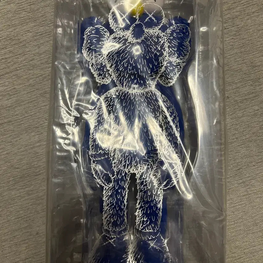 [BUNJANG] KAWS Open Edition Blue Figure / KAWS 오픈에디션 블루