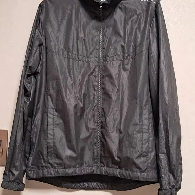 [BUNJANG] Benz Black Windbreaker Jacket (Size 95) / 벤츠 바람막이 블랙 점퍼 95 남녀공용