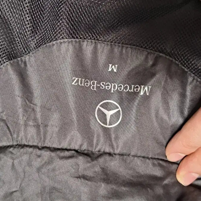 [BUNJANG] Benz Black Windbreaker Jacket (Size 95) / 벤츠 바람막이 블랙 점퍼 95 남녀공용