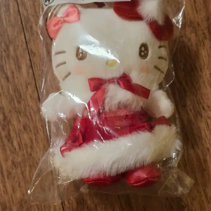 [BUNJANG] Sanrio Hello Kitty Mascot Plush / 산리오 헬로키티 아타리쿠지 마스코트 인형 판매