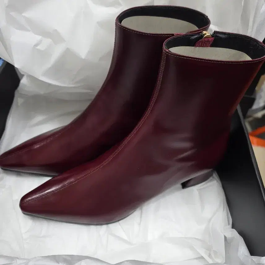 [BUNJANG] Amelia Soga Leather Ankle Boots / 아멜리아 소가죽부츠