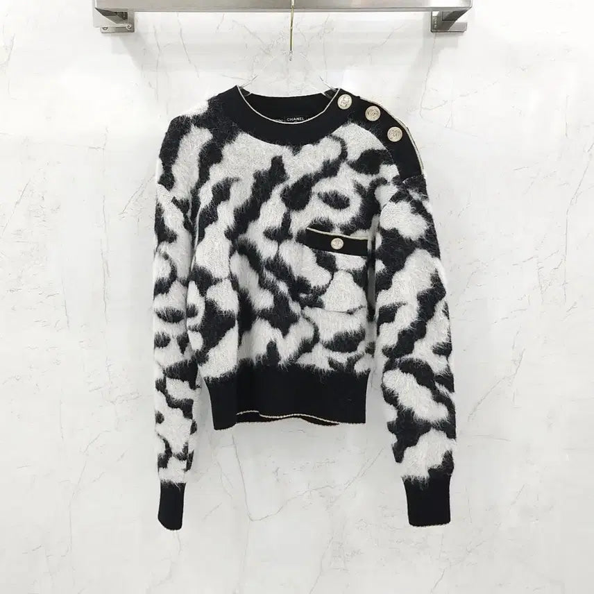 [BUNJANG] Chanel CC Logo Button Alpaca Knit 36 / 36 / 샤넬 CC로고 버튼 알파카 니트 P64710