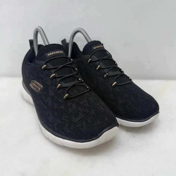 [BUNJANG] Skechers Leopard Spot Memory Foam Sneakers / (245)스케쳐스 운동화 레오파트 스팟 메모리폼