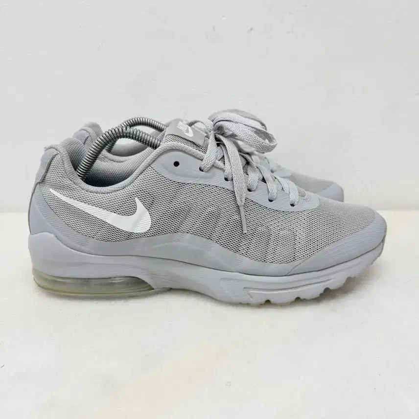 [BUNJANG] Nike Invigor Print Gray Sneakers / (275)나이키 운동화 인비고 프린트 그레이
