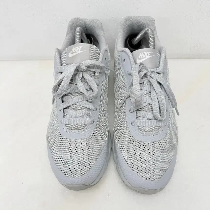 [BUNJANG] Nike Invigor Print Gray Sneakers / (275)나이키 운동화 인비고 프린트 그레이