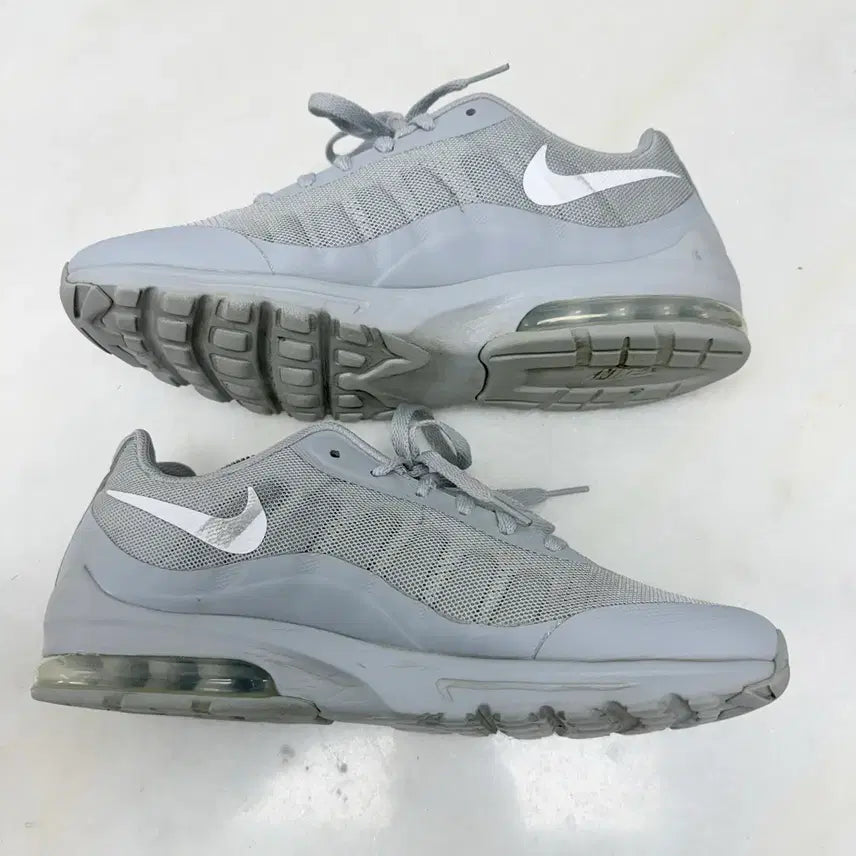 [BUNJANG] Nike Invigor Print Gray Sneakers / (275)나이키 운동화 인비고 프린트 그레이