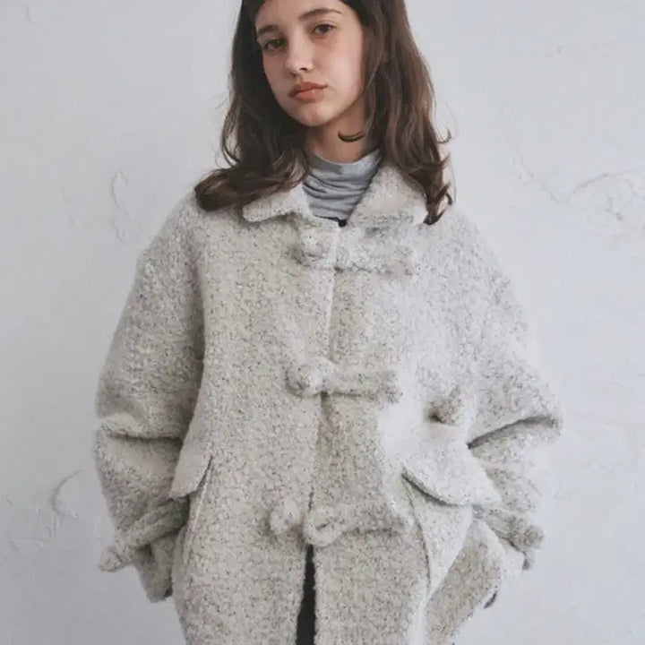 [BUNJANG] Oro Hairry Button Wool Short Coat Oreo S Size / 오로 헤어리 버튼 울 숏코트 오레오 s사이즈