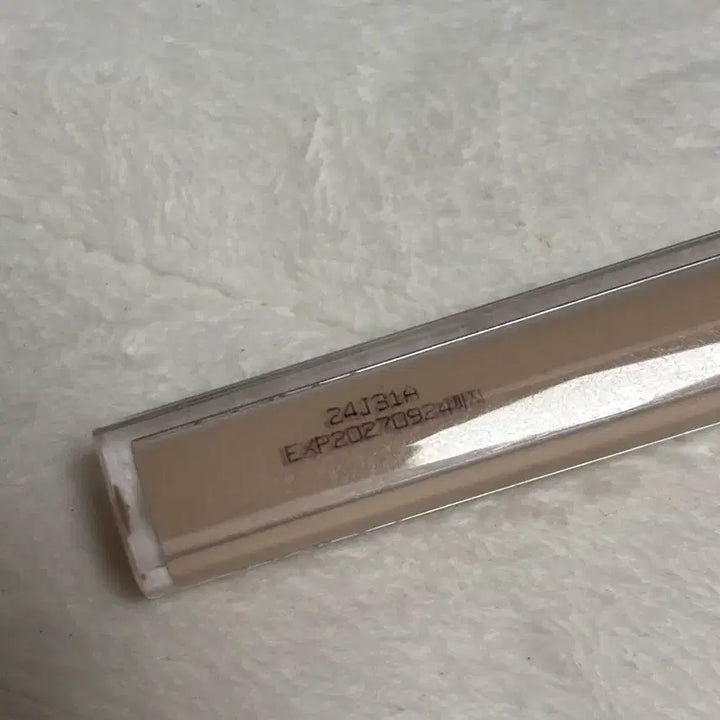 [BUNJANG] Luna Long Lasting Tip Concealer 01 Vanilla / 루나 롱래스팅 팁 컨실러 01 바닐라