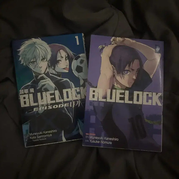 [BUNJANG] Blue Lock Vol. 1 & 8 / 블루록 1,8권 판매합니다