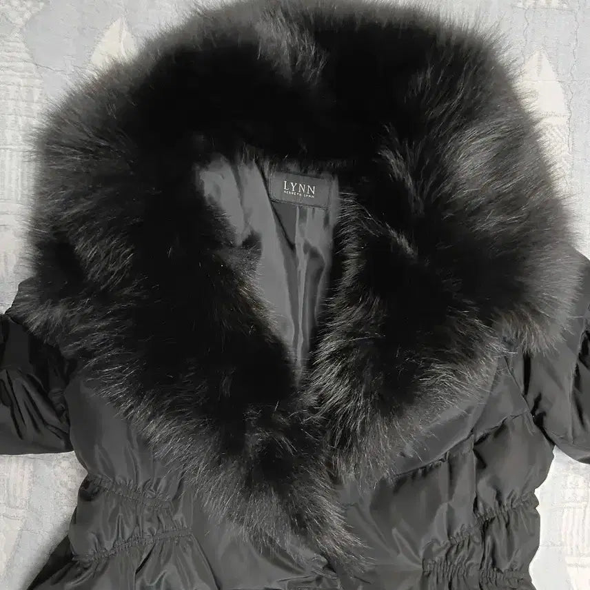 [BUNJANG] 블랙 폭스퍼 하프 패딩 코트 / 블랙 폭스퍼 하프 패딩 코트