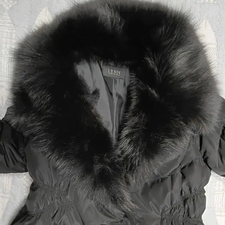 [BUNJANG] 블랙 폭스퍼 하프 패딩 코트 / 블랙 폭스퍼 하프 패딩 코트