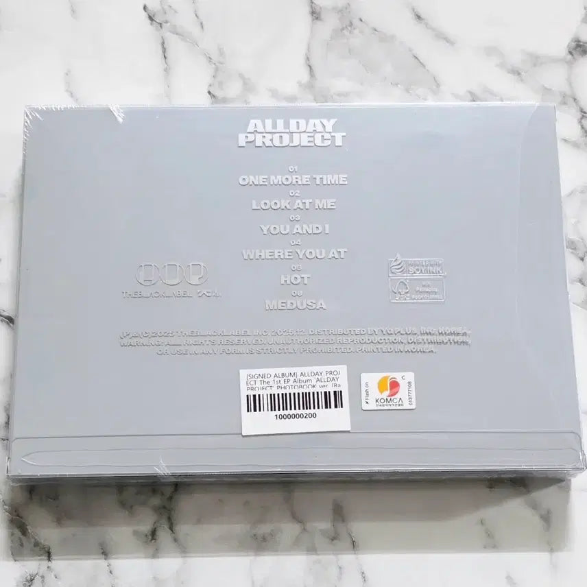 [BUNJANG] All Day Project Signed Poster & Photobook Day Version / 올데이프로젝트 싸인 포스터 & 포토북 앨범 데이 버전 ADP 올데프