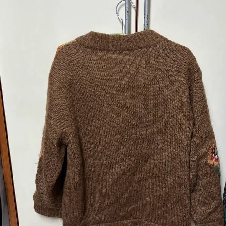 [BUNJANG] Vintage Japanese Wool Blend Embroidered Cardigan / 일본 울 혼방 빈티지 자수 가디건 모리걸