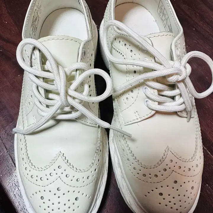 [BUNJANG] Dr. Martens 3989 Wingtip White (UK3) / 닥터마틴 3989 윙팁 화이트 uk3