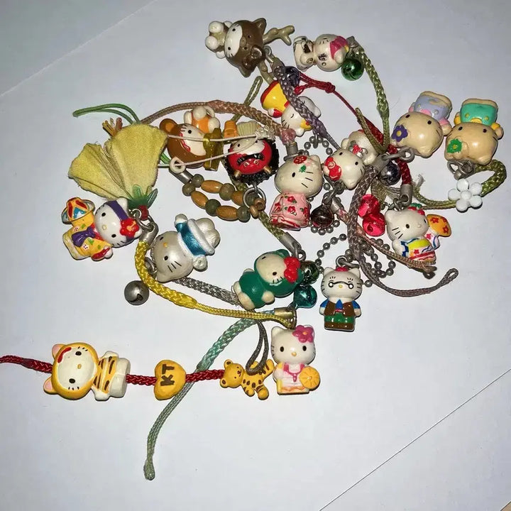 [BUNJANG] Vintage Hello Kitty Bundle Set / 일괄)고전키티스트랩/키티알맹이/킽스/아빠키티/동물키티/마리모/기모노/엔젤