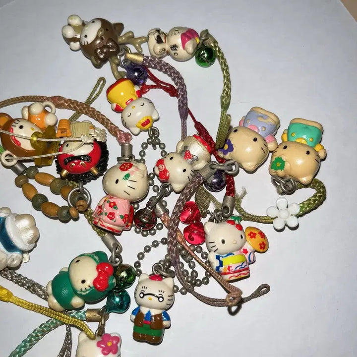 [BUNJANG] Vintage Hello Kitty Bundle Set / 일괄)고전키티스트랩/키티알맹이/킽스/아빠키티/동물키티/마리모/기모노/엔젤