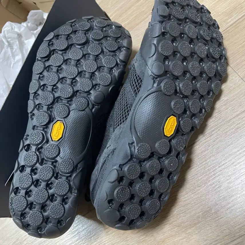 [BUNJANG] New Balance MT100 260 / 뉴발란스 미니머스 MT100 새제품 260
