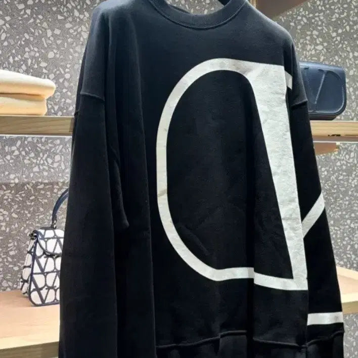 [BUNJANG] Valentino Sweatshirt / 발렌티노 맨투맨 티셔츠 남녀공용