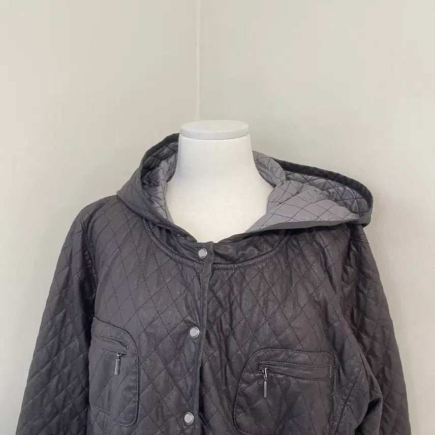 [BUNJANG] Vintage Diamond Quilted Multi-Pocket Hooded Jacket / 빈티지 다이아몬드 퀼팅 멀티포켓 후드 자켓  J03950