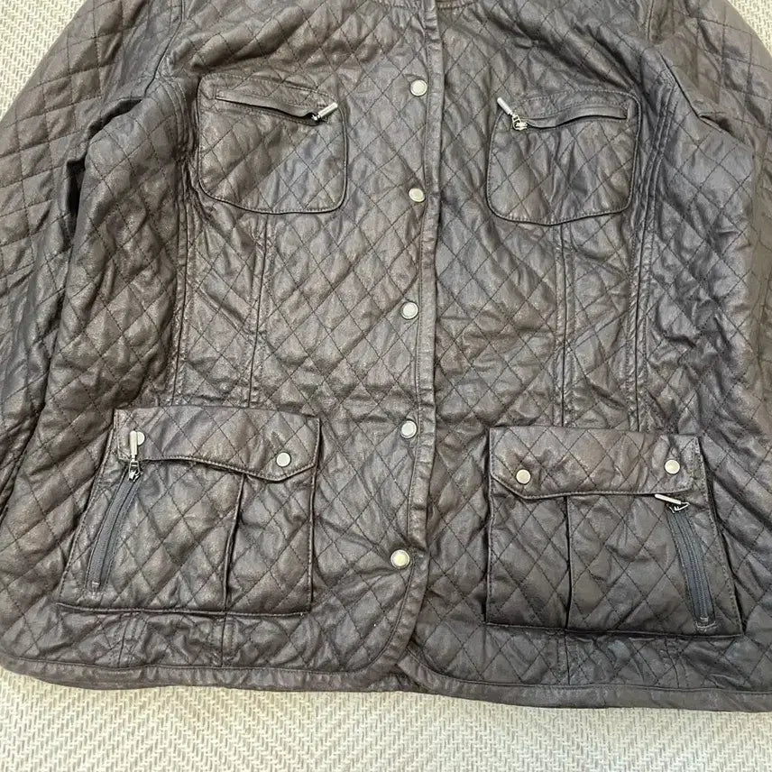[BUNJANG] Vintage Diamond Quilted Multi-Pocket Hooded Jacket / 빈티지 다이아몬드 퀼팅 멀티포켓 후드 자켓  J03950