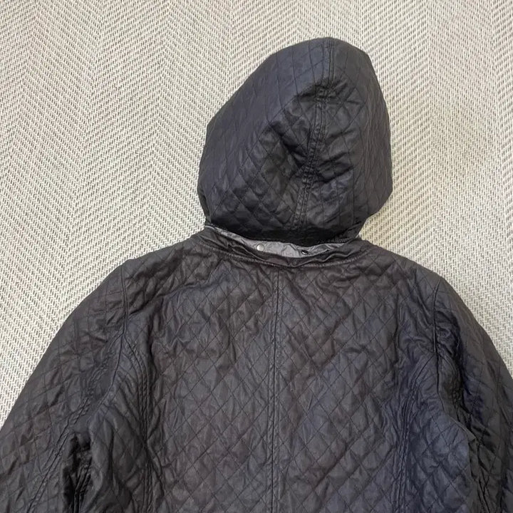 [BUNJANG] Vintage Diamond Quilted Multi-Pocket Hooded Jacket / 빈티지 다이아몬드 퀼팅 멀티포켓 후드 자켓  J03950