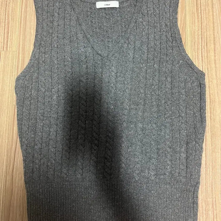 [BUNJANG] Cable Knit Vest Gray / 케이블 니트 조끼 그레이