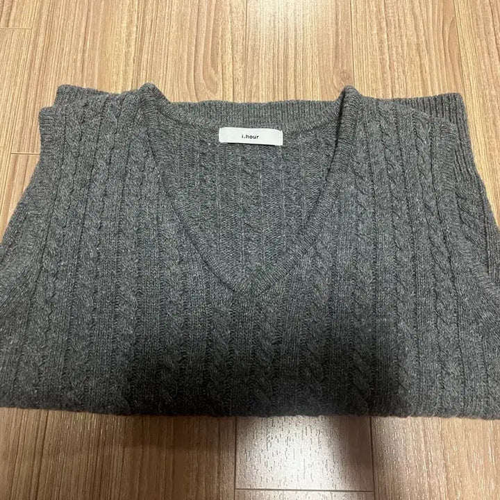 [BUNJANG] Cable Knit Vest Gray / 케이블 니트 조끼 그레이