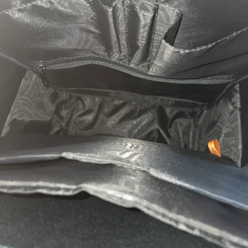 [BUNJANG] Aged Gray Backpack / 거의새것) 에이지드그레이 백팩 팝니다.