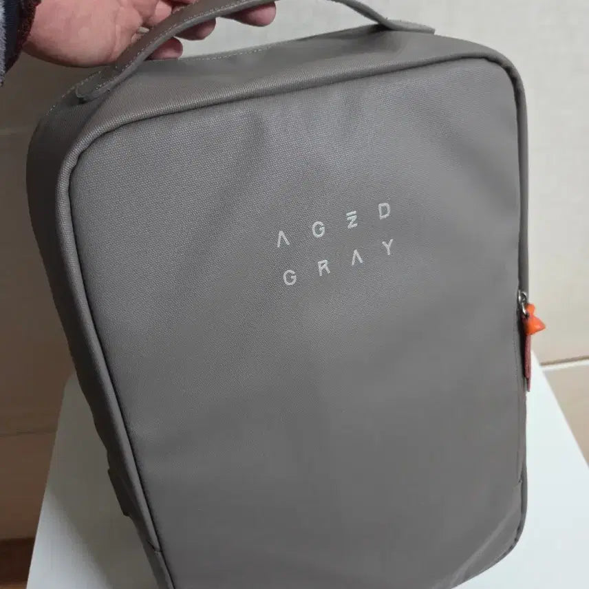 [BUNJANG] Aged Gray Backpack / 거의새것) 에이지드그레이 백팩 팝니다.