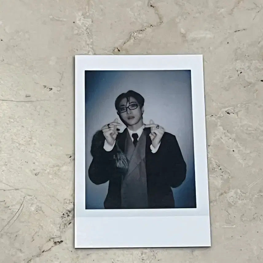 에이티즈 성화 폴라로이드 사운드웨이브 특전 포카 럭키드로우