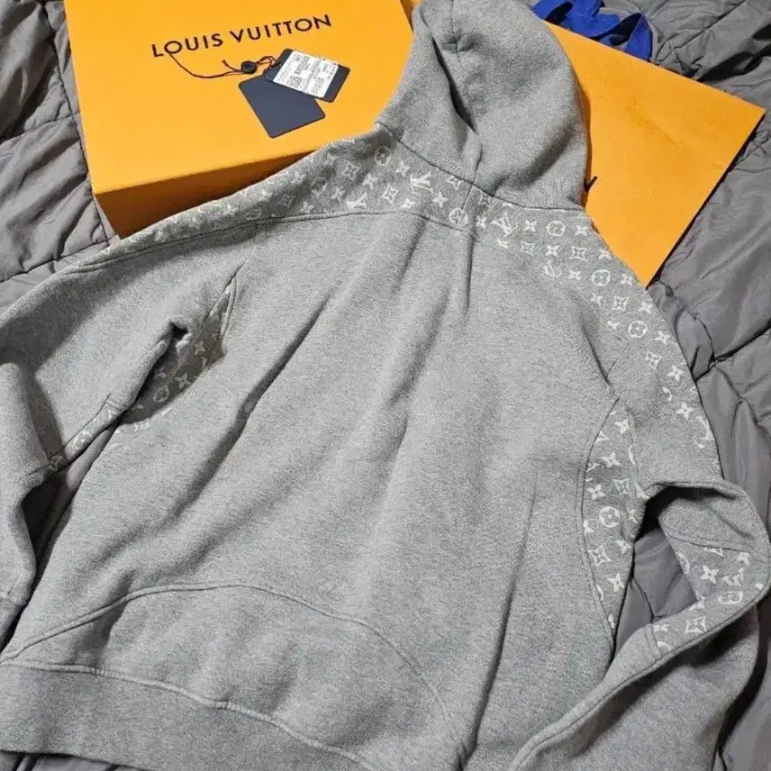 [BUNJANG] Louis Vuitton Monogram Circle Cut Hoodie (M) / 루이비통모노그램서클컷후드티셔츠M사이즈