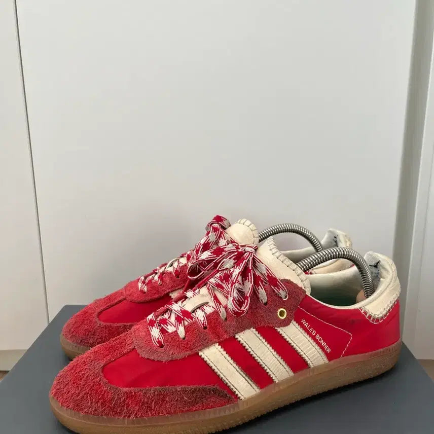 [SOLD OUT] 아디다스 웨일스 보너 삼바 레드 265