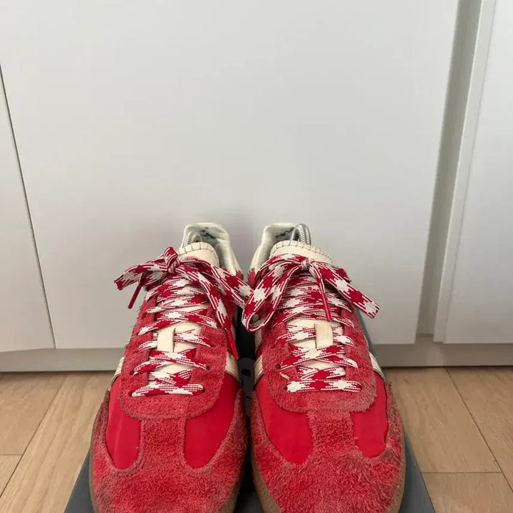 [SOLD OUT] 아디다스 웨일스 보너 삼바 레드 265