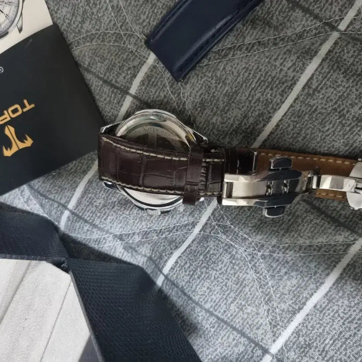 [BUNJANG] Torso Quartz Watch / 토르소 쿼츠 시계