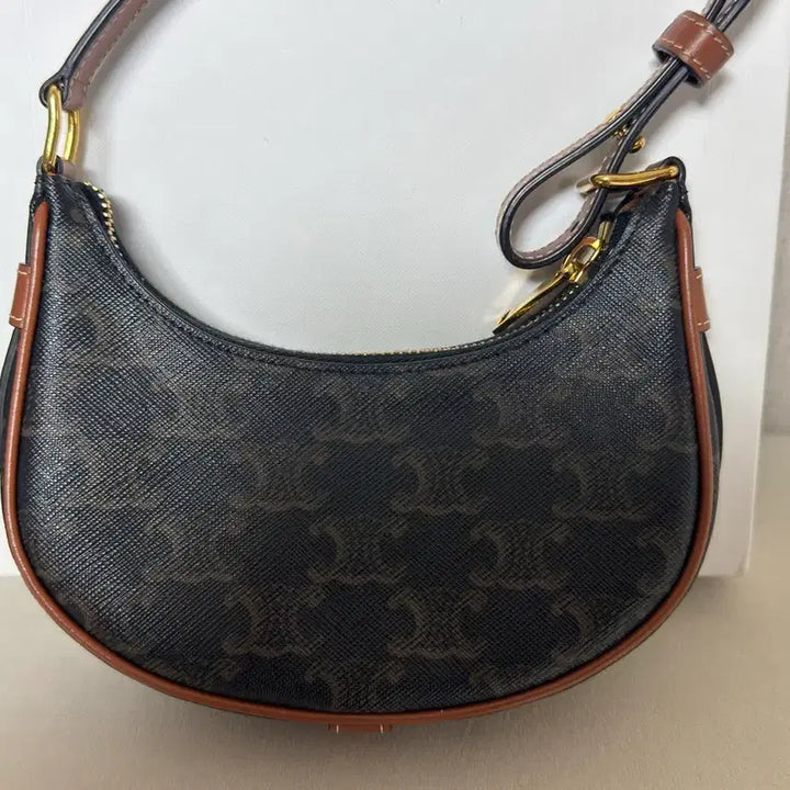 [BUNJANG] Celine Ava Small Hobo Bag / [정품]새상품급 셀린느 아바백 호보백 스몰