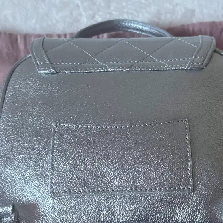 [BUNJANG] Cardinal Red To-art Bag Silver Backpack / 카디널레드 투아트백 실버 To-art BAG silver