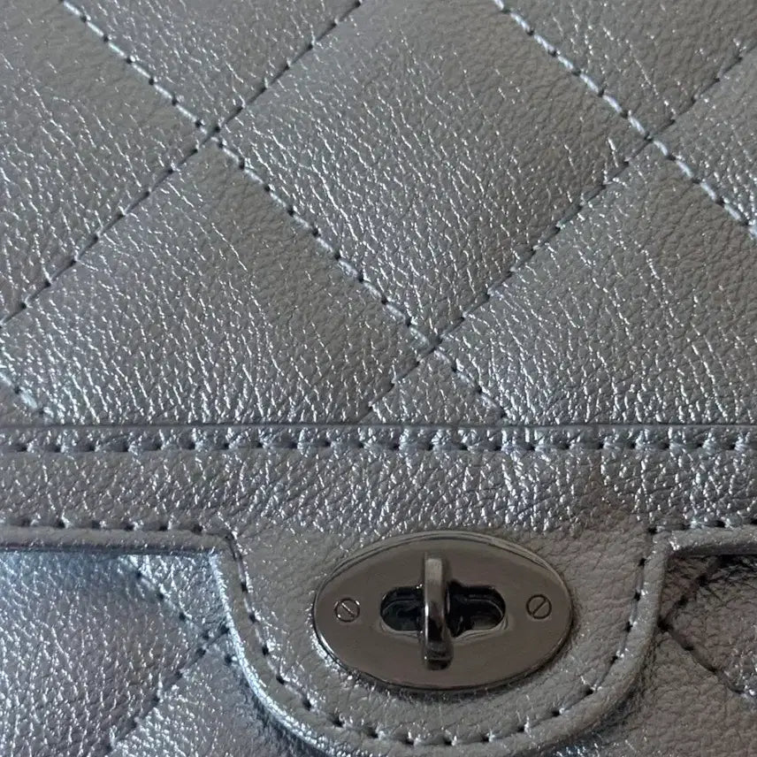 [BUNJANG] Cardinal Red To-art Bag Silver Backpack / 카디널레드 투아트백 실버 To-art BAG silver