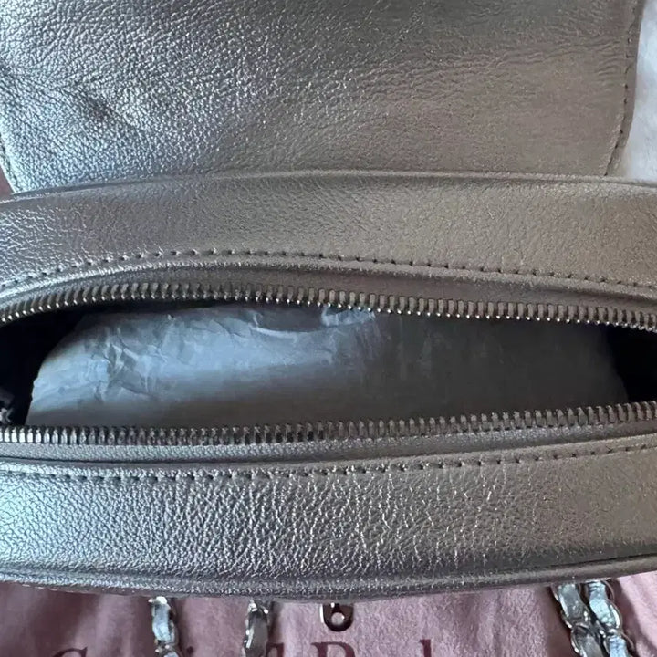 [BUNJANG] Cardinal Red To-art Bag Silver Backpack / 카디널레드 투아트백 실버 To-art BAG silver